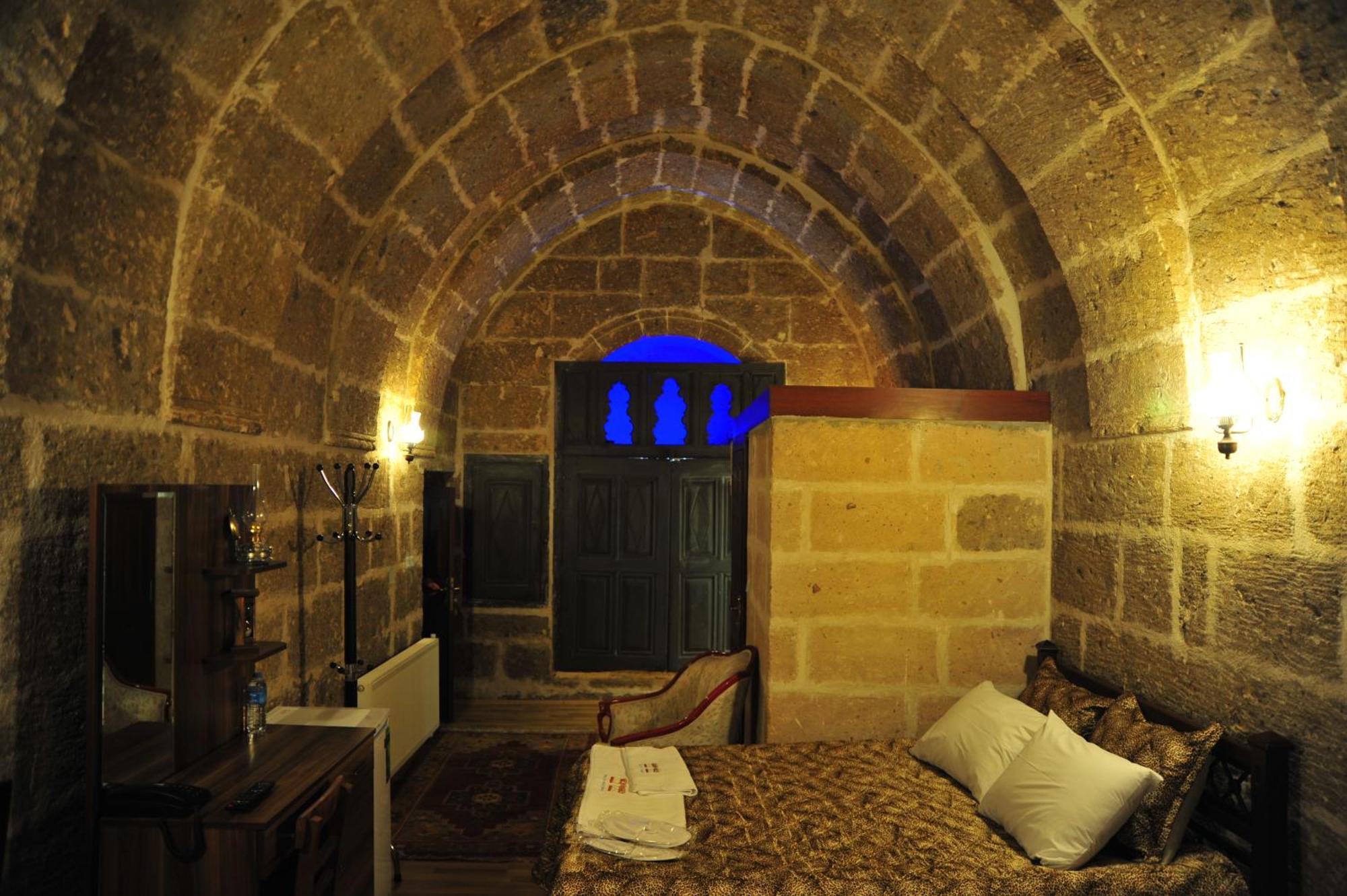 Osmanoglu Hotel Guzelyurt Екстериор снимка